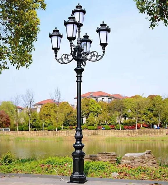 Avrupa stili villa mahkemesi ışığı, dışarıdaki kare park ı retro alan ışığı 40-2023-413