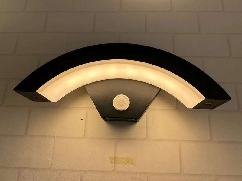vonkajšie stenové svietidlo, ľudské senzorové stenové svietidlo -94-20230619
